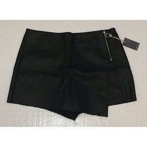 INDIGO RISING Faux Leather Solid Black Mini Skort With Back Zip Closure XL NWT